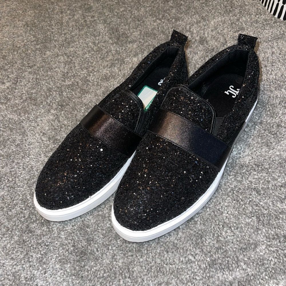 Journee Collection Slip-on Sneakers